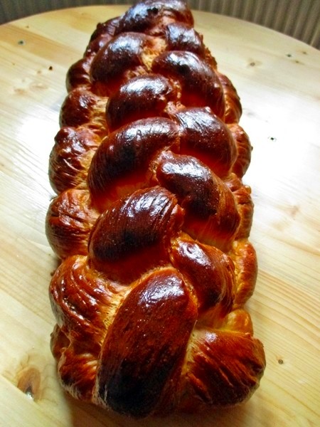 Hungarian braided sweet bread - Kalács